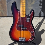 Fender American Professional II, P Bass, Maple Neck, 3-Tone Sunburst