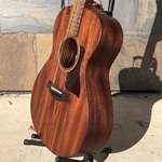 Taylor AD22E American Dream Sapele/Mahogany