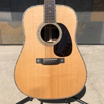 Martin D42 Modern Deluxe