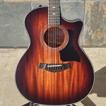 *Floor Demo* Taylor 324ce Mahogany/Mahogany, SEB-Top, V-Class DEMO