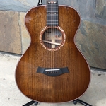 Taylor Custom Grand Concert 12 Fret Walnut/Walnut #7