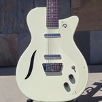 Danelectro 56 VINTAGE BARITONE - Vintage White