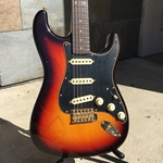 Fender Custom Shop 2023 Event Limited Edition Custom '62 Strat Journeyman Relic with Closet Classic Gold Hardware Three Tone Sunburst