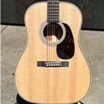 Martin O'ahu HG-28 Acoustic with Hemp Case