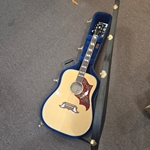 Used 2007 Gibson Dove Acoustic with Case
