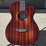Martin 000C Jr E Streetmaster With Gigbag