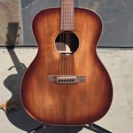 Used Martin 000-16 Streetmaster
