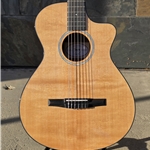 Taylor 212ce-N Plus