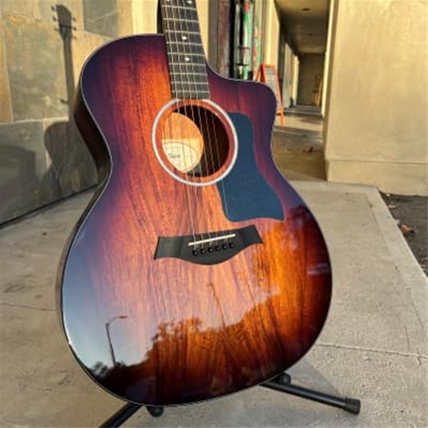 Taylor 224ce-K DLX Koa Deluxe with Hardcase Sunburst 000/OM Koa