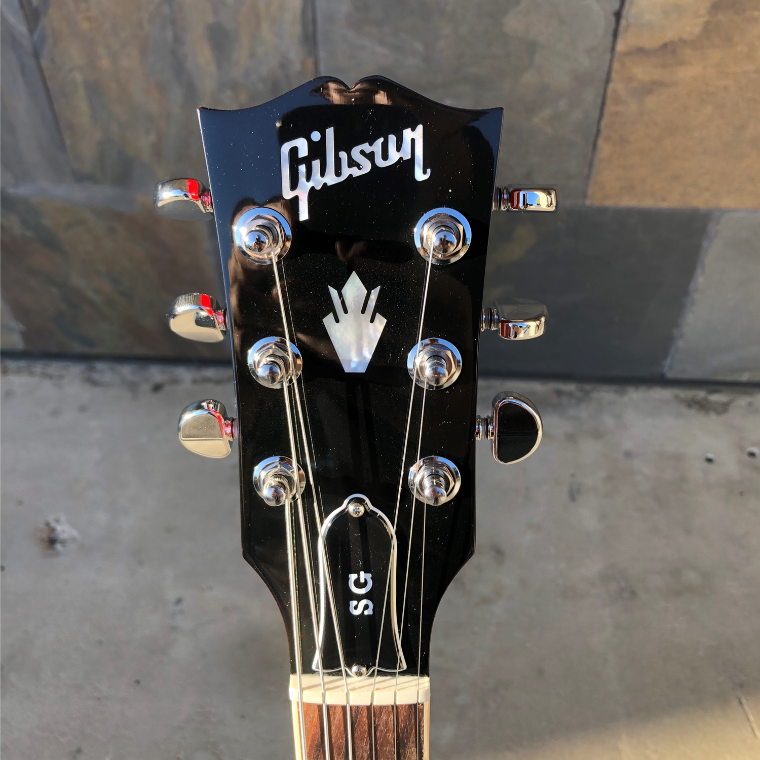 Instrumental Music - Gibson SG Standard Heritage Cherry