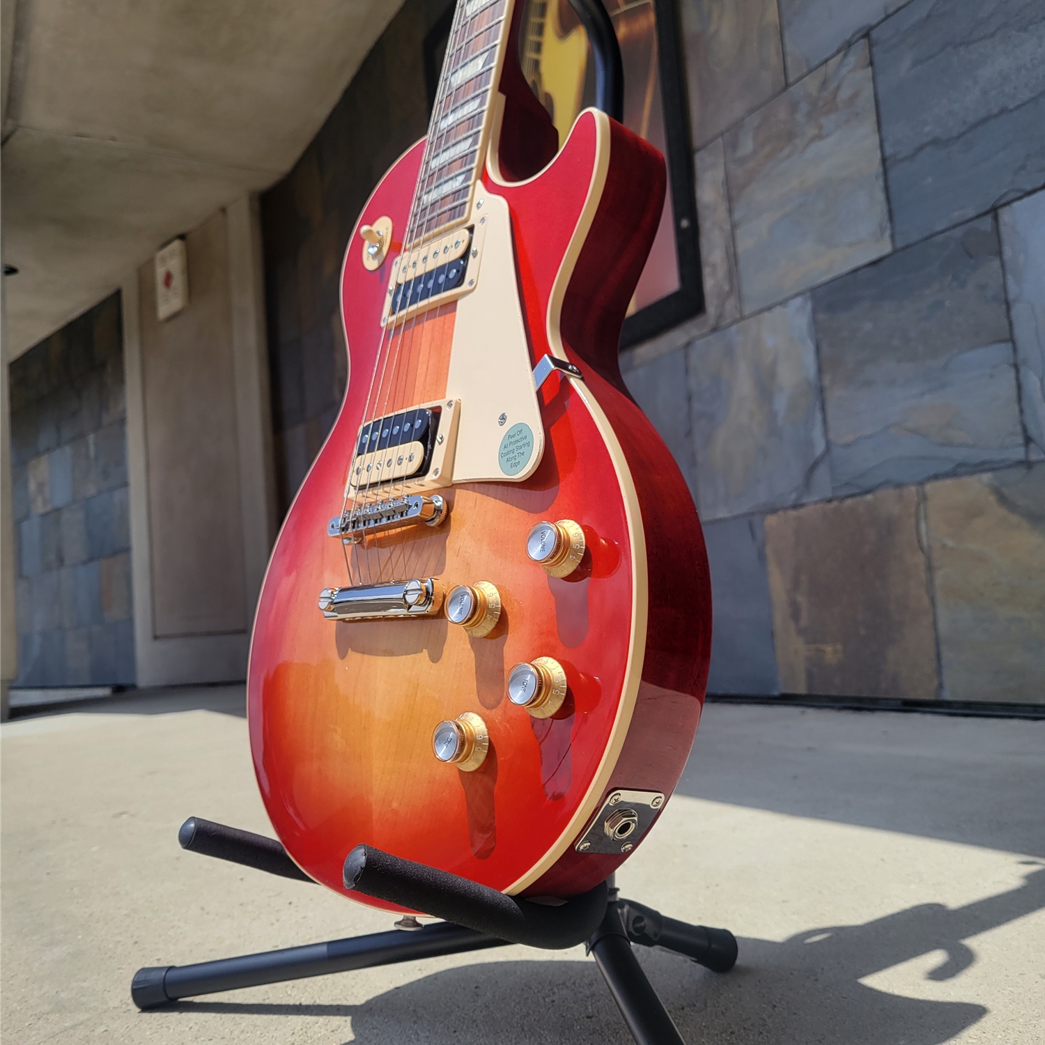 Instrumental Music - Gibson Les Paul Classic, Heritage Cherry Sunburst