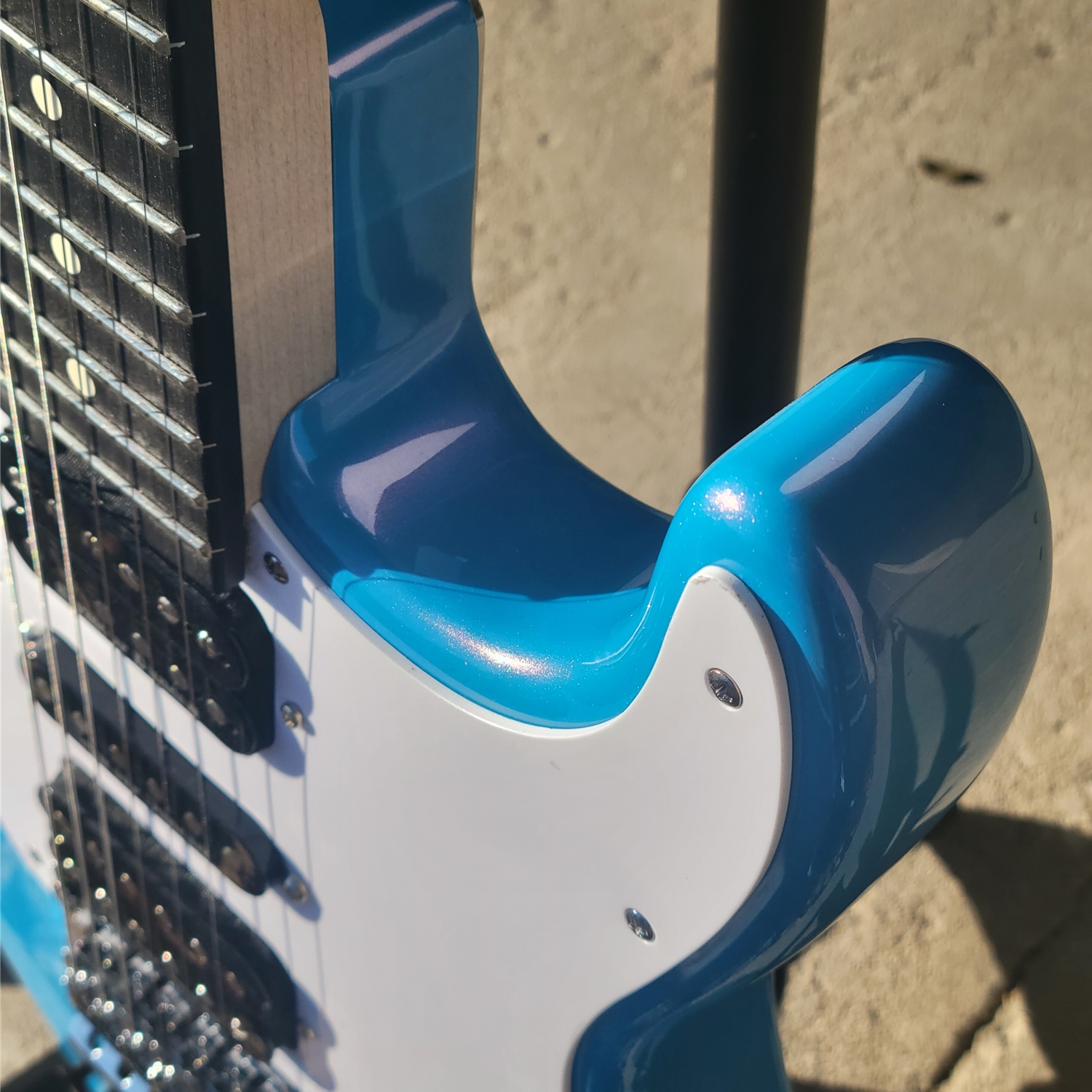 Instrumental Music - Charvel Pro-Mod So-Cal Style 1 Robin's Instrumental Music - Charvel Pro-Mod So-Cal Style 1 Robin's