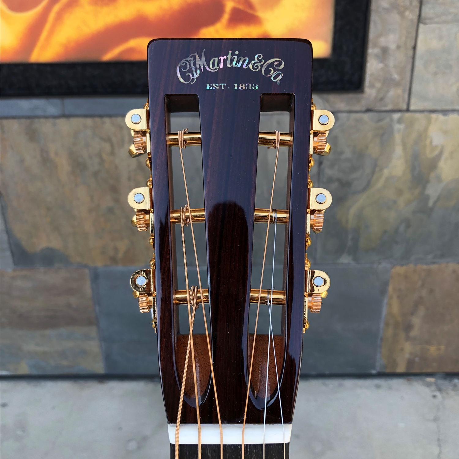 Instrumental Music - Martin 0012-28 Modern Deluxe