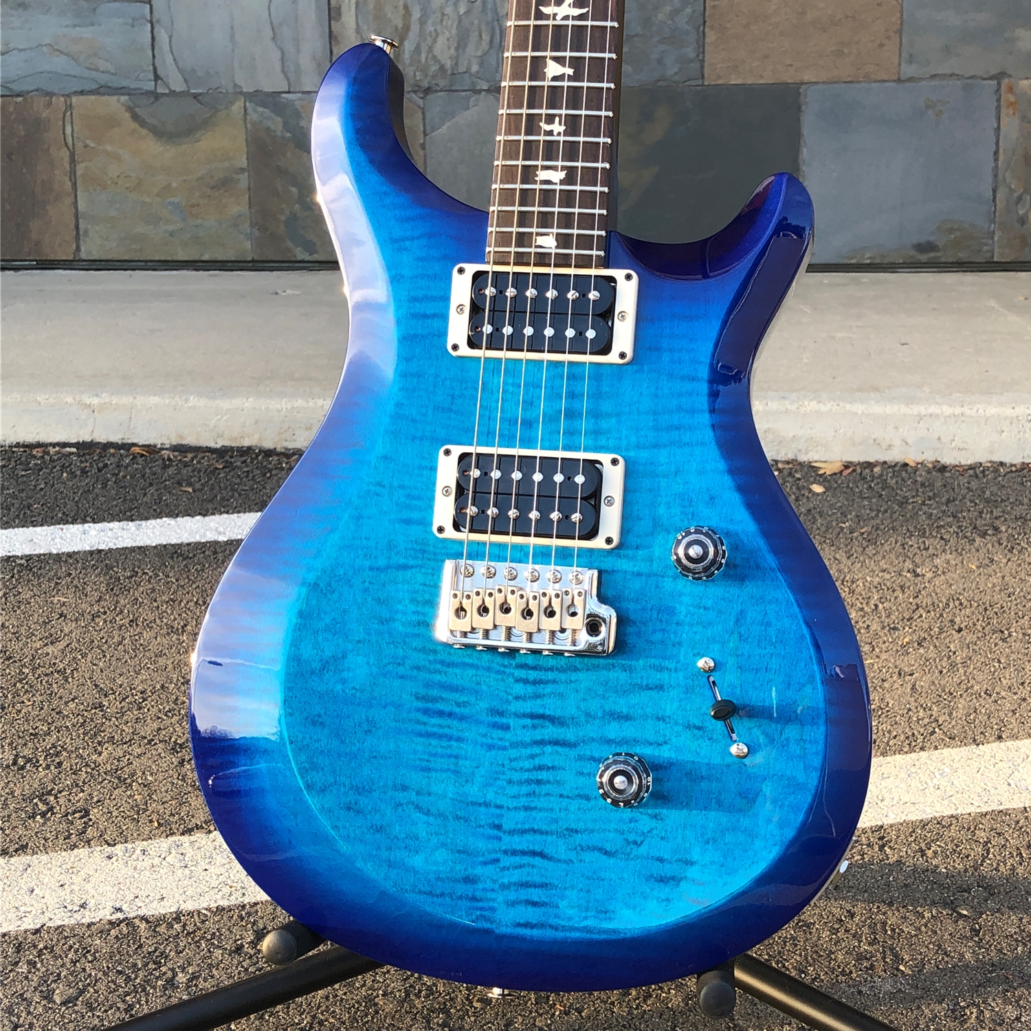 Instrumental Music PRS S2 Custom 24, Pattern Thin Neck, Lake Blue