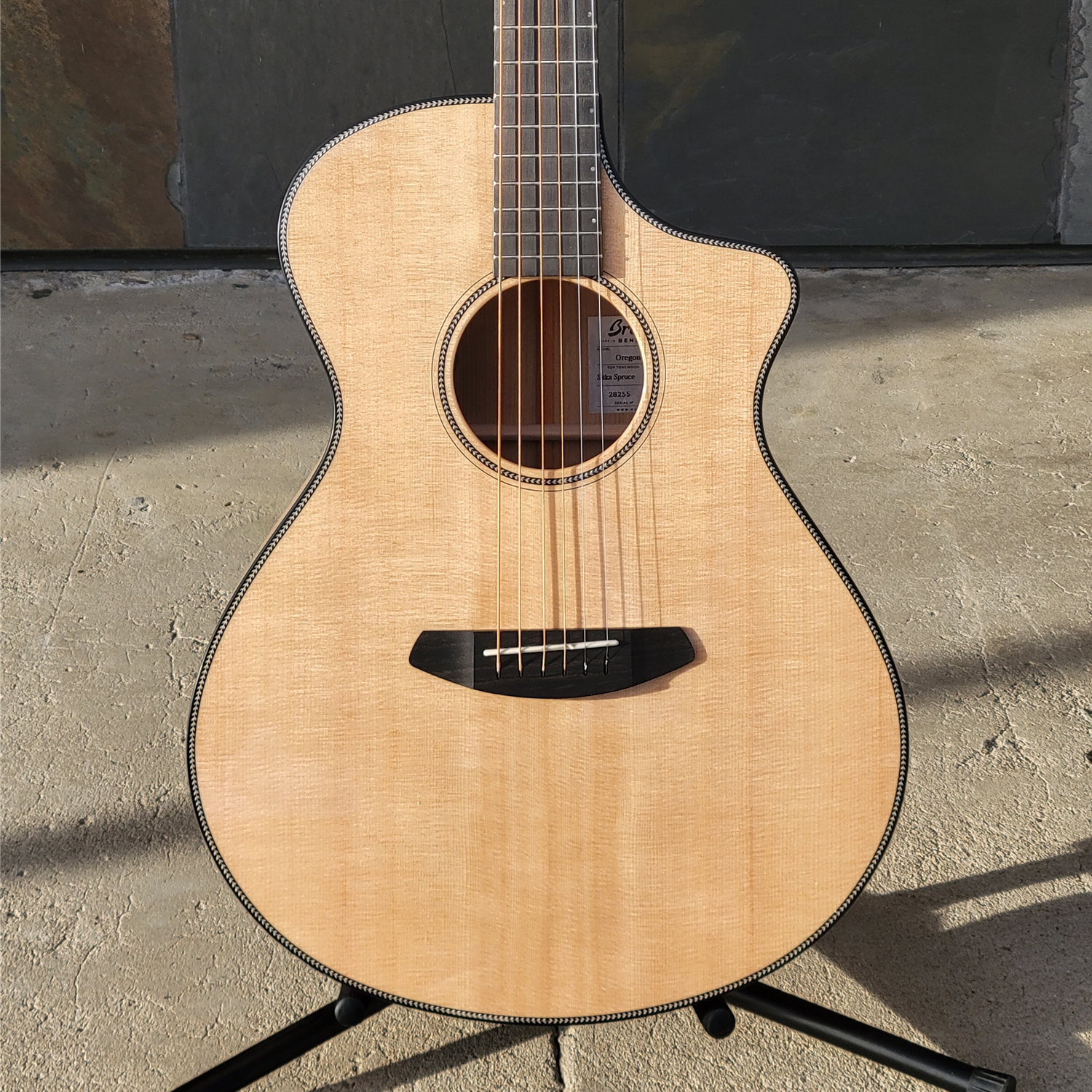 Breedlove Oregon Concerto CE Sitka Myrtlewood Acoustic Electric Guitar