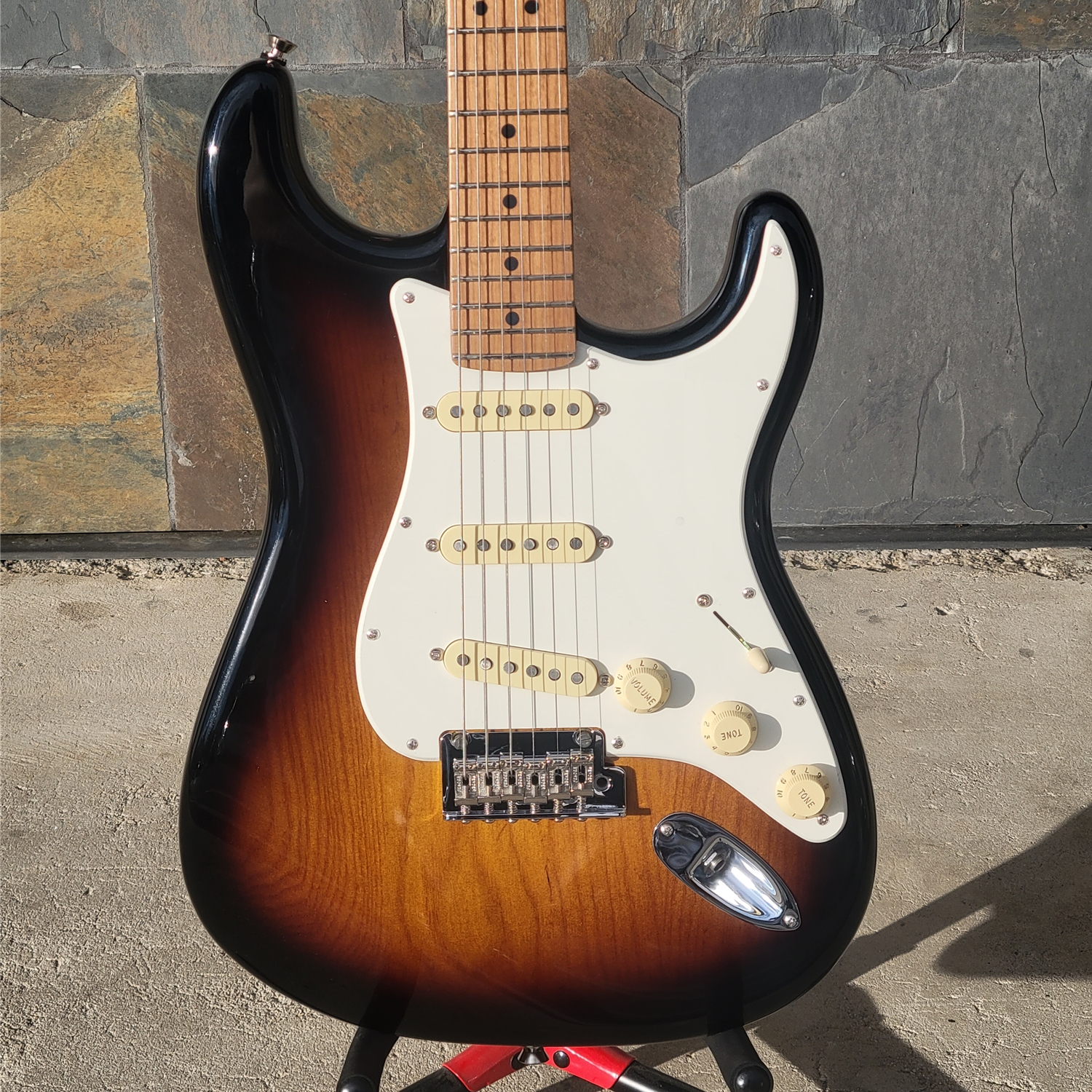 Fender Dealer Exclusive American Professional II Stratocaster Roasted Maple Fingerboard Two Color  Sunburst