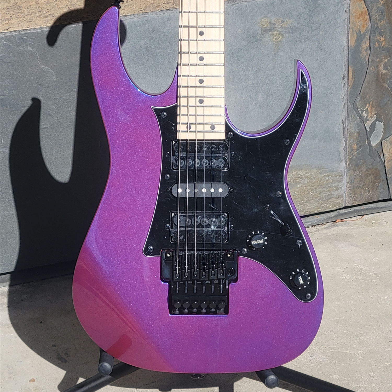 Instrumental Music Ibanez RG550 Purple Neon