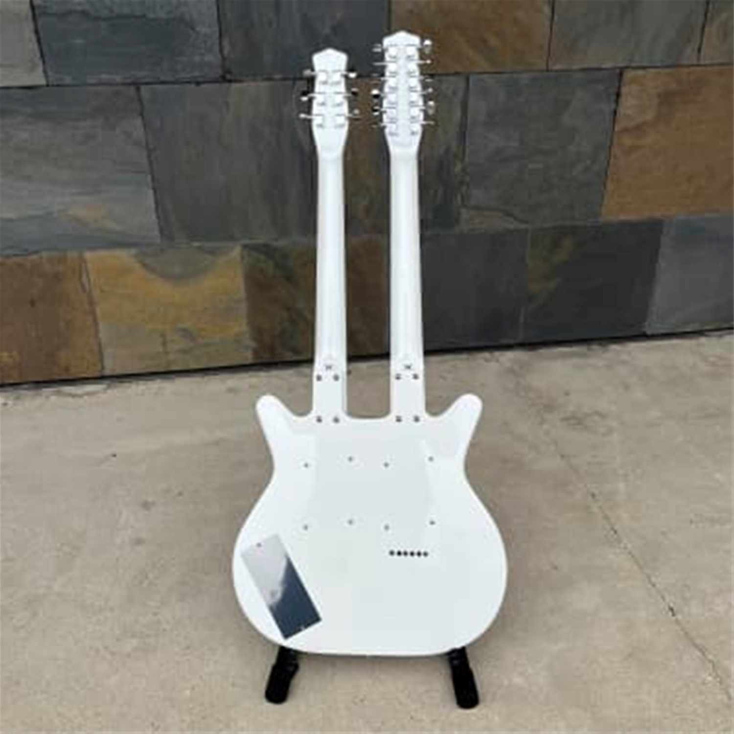 Instrumental Music - Danelectro 6/12 Doubleneck White Pearl