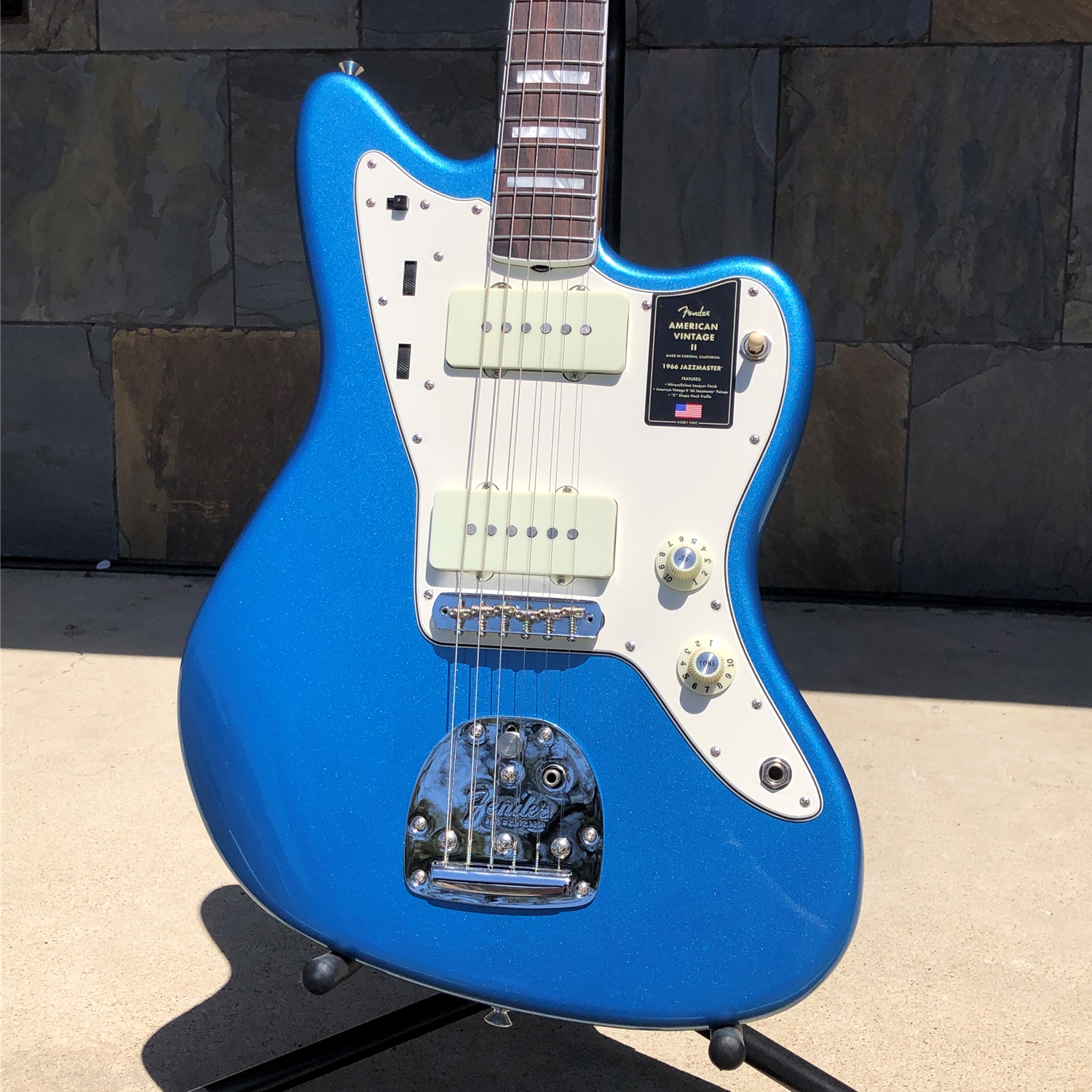 Fender American Vintage II 1966 Jazzmaster®, Rosewood Fingerboard, Lake Placid Blue