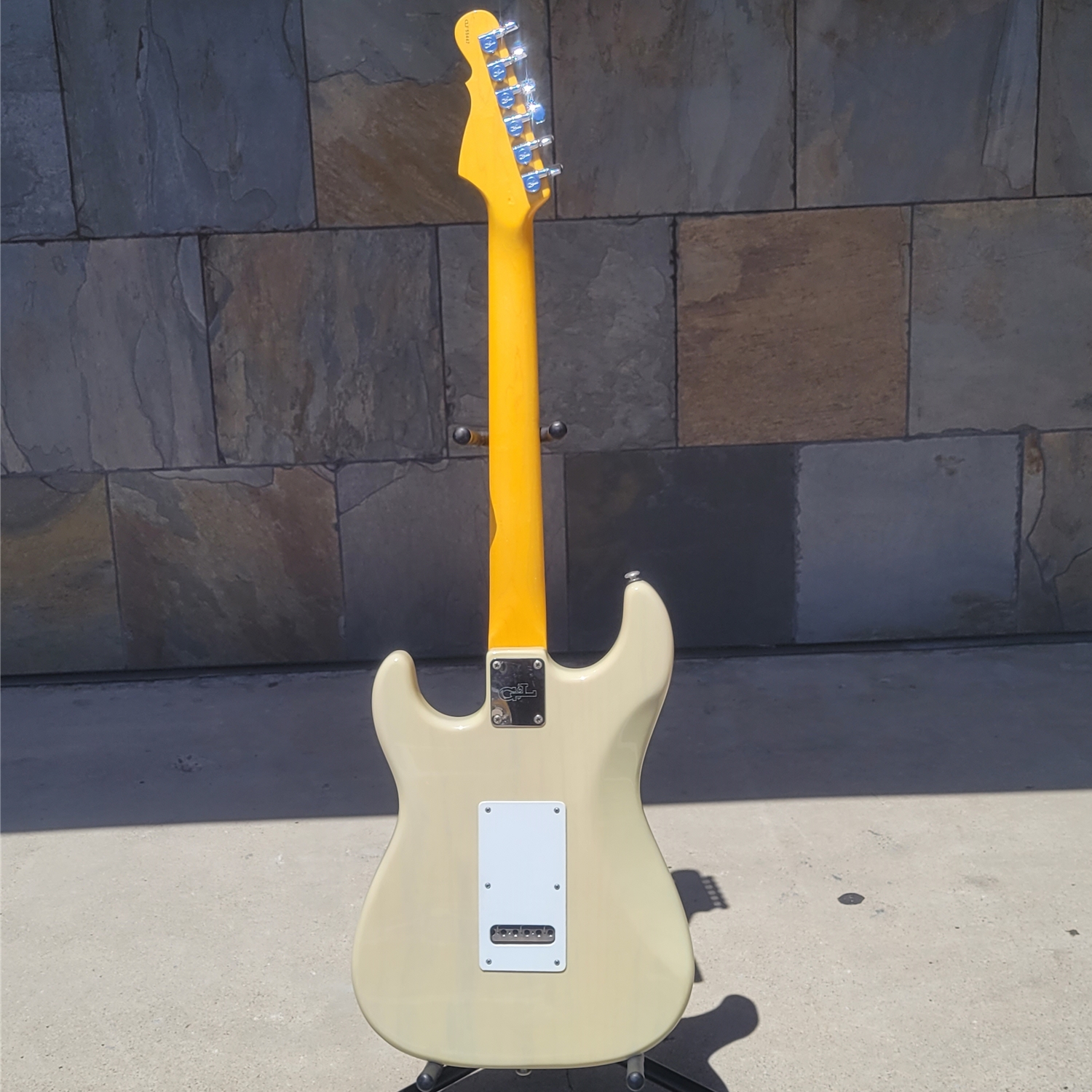 Instrumental Music - Used G&L USA Legacy Custom Blonde Late 90's