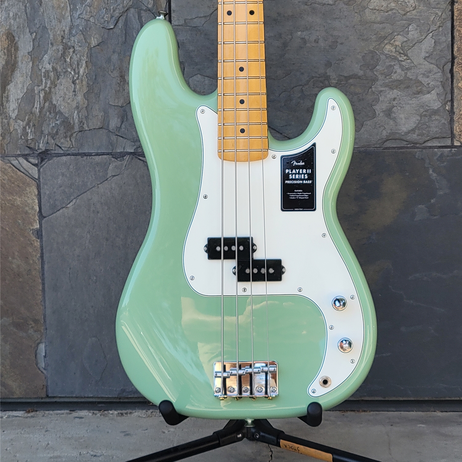 Fender Player II Precision Bass®, Maple Fingerboard, Birch Green