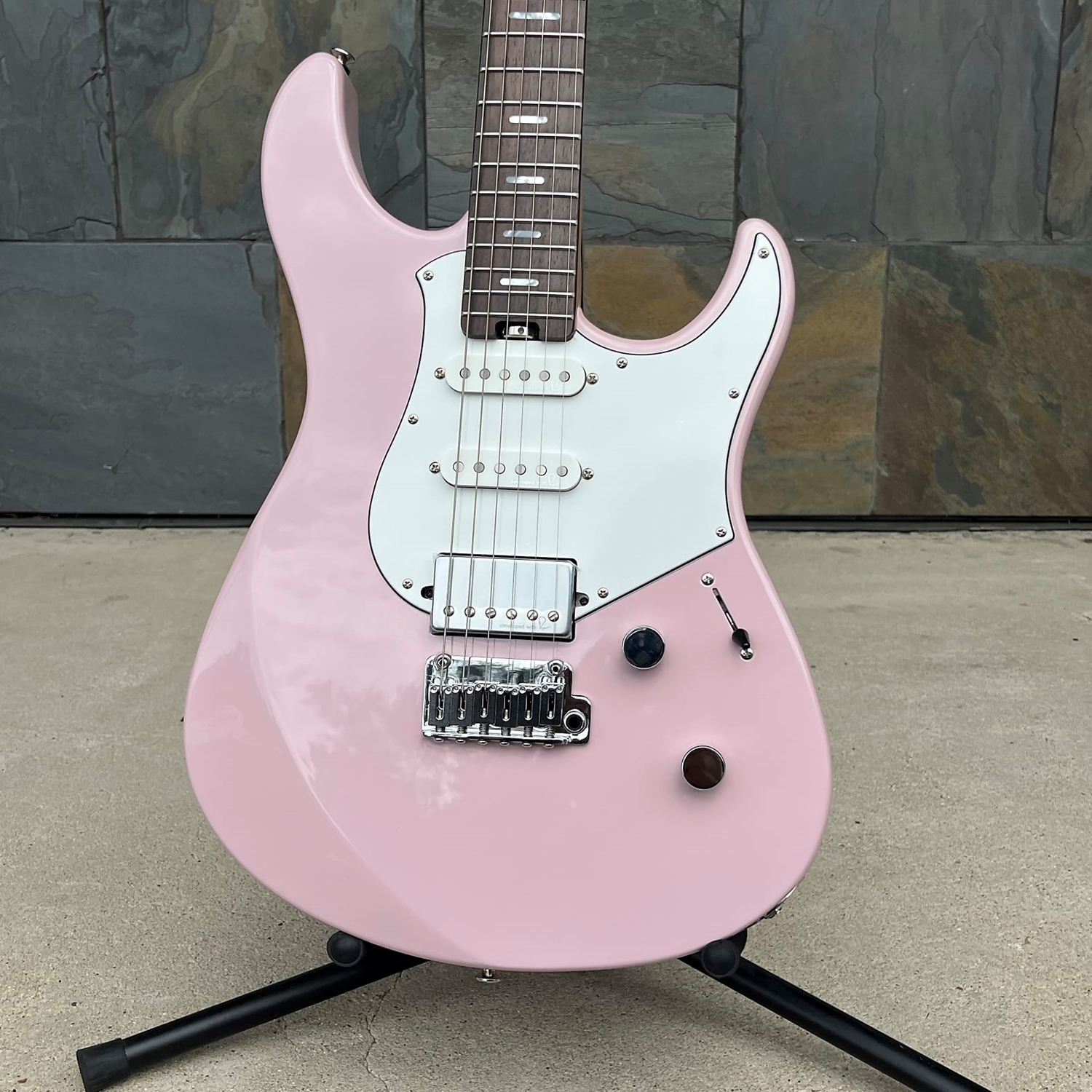 Yamaha Pacifica Standard Plus Ash Pink