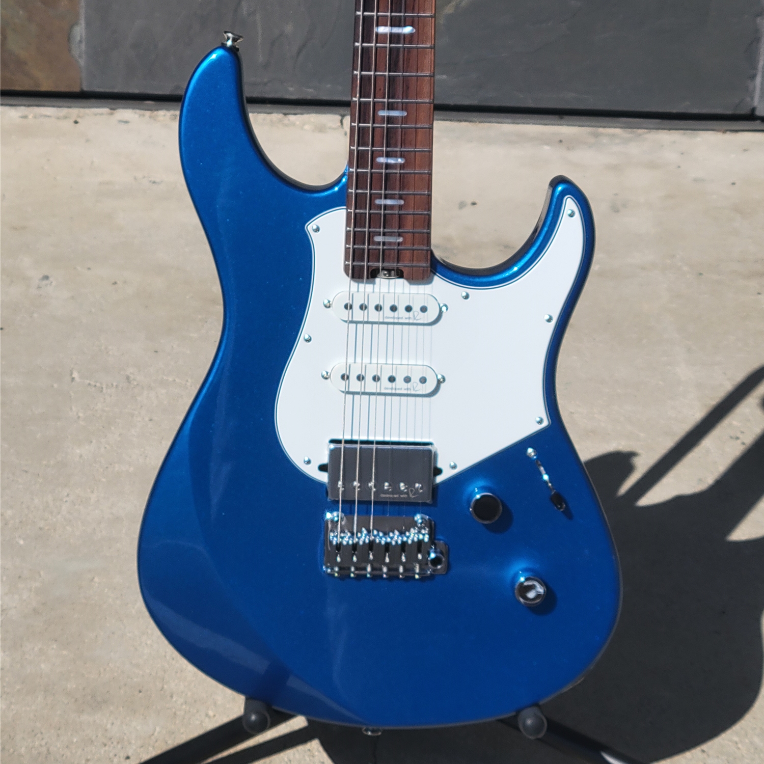 Yamaha Pacifica Standard Plus Sparkle Blue