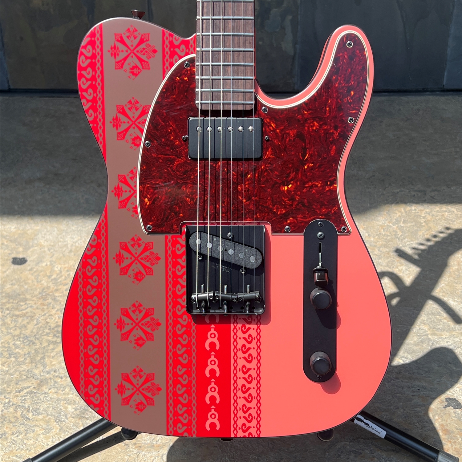 Fender Monster Hunter Rathalos Telecaster Rosewood Fingerboard Rathalos Red