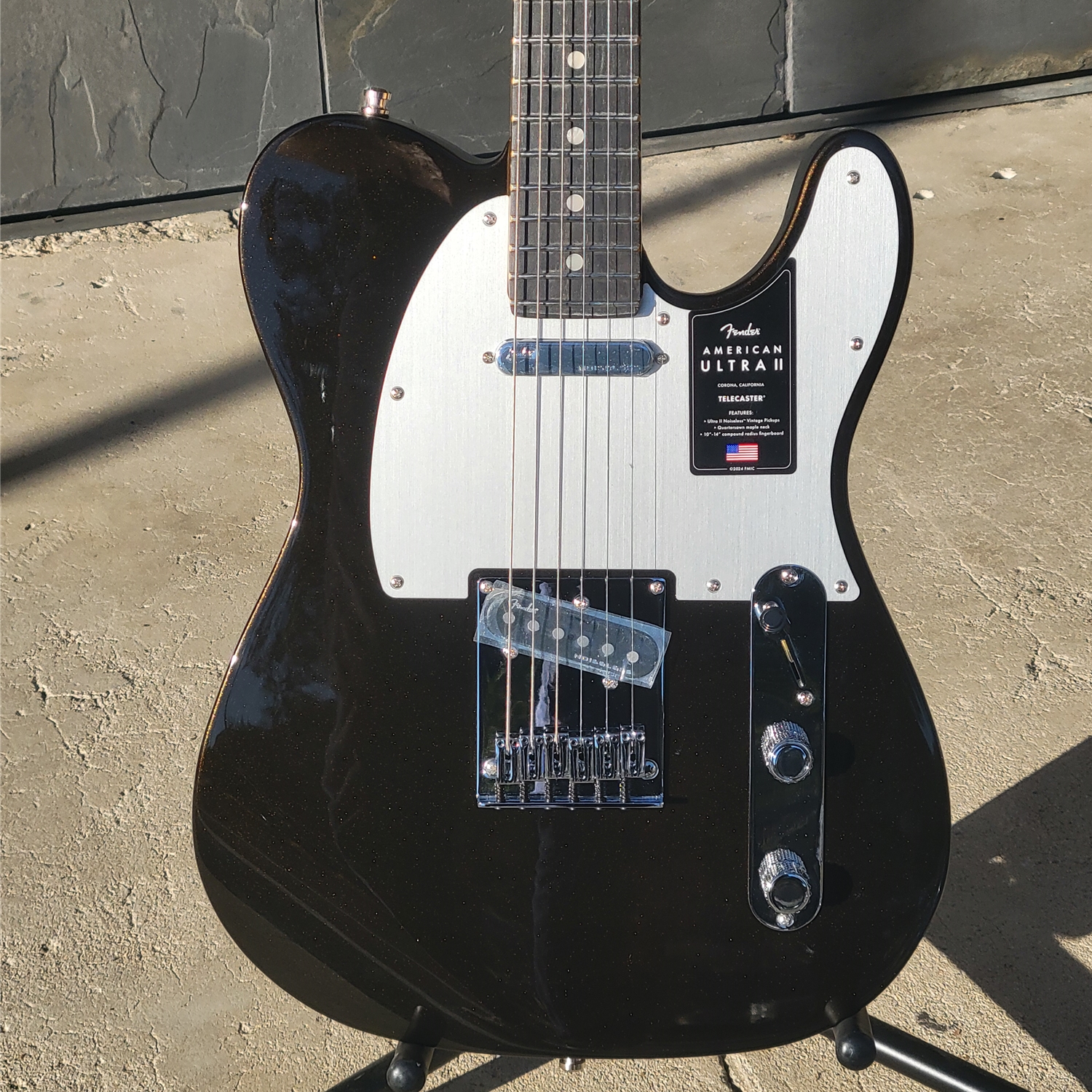 Fender American Ultra II Telecaster®, Ebony Fingerboard, Texas Tea