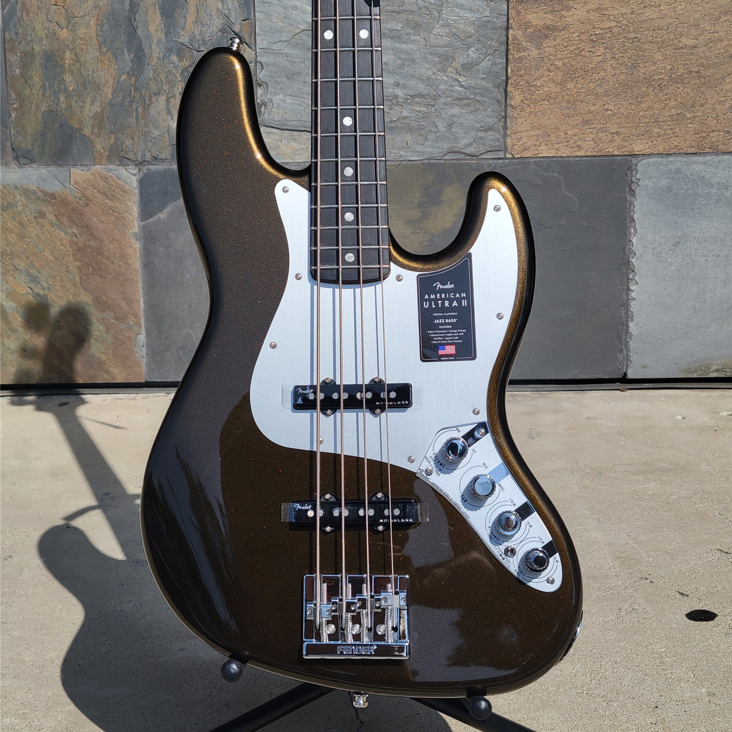 Fender American Ultra II Jazz Bass®, Ebony Fingerboard, Texas Tea