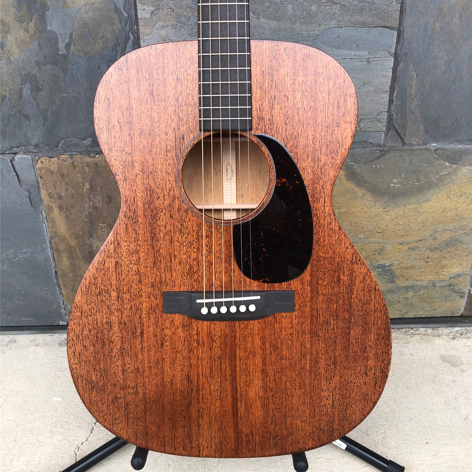 Martin 000-17