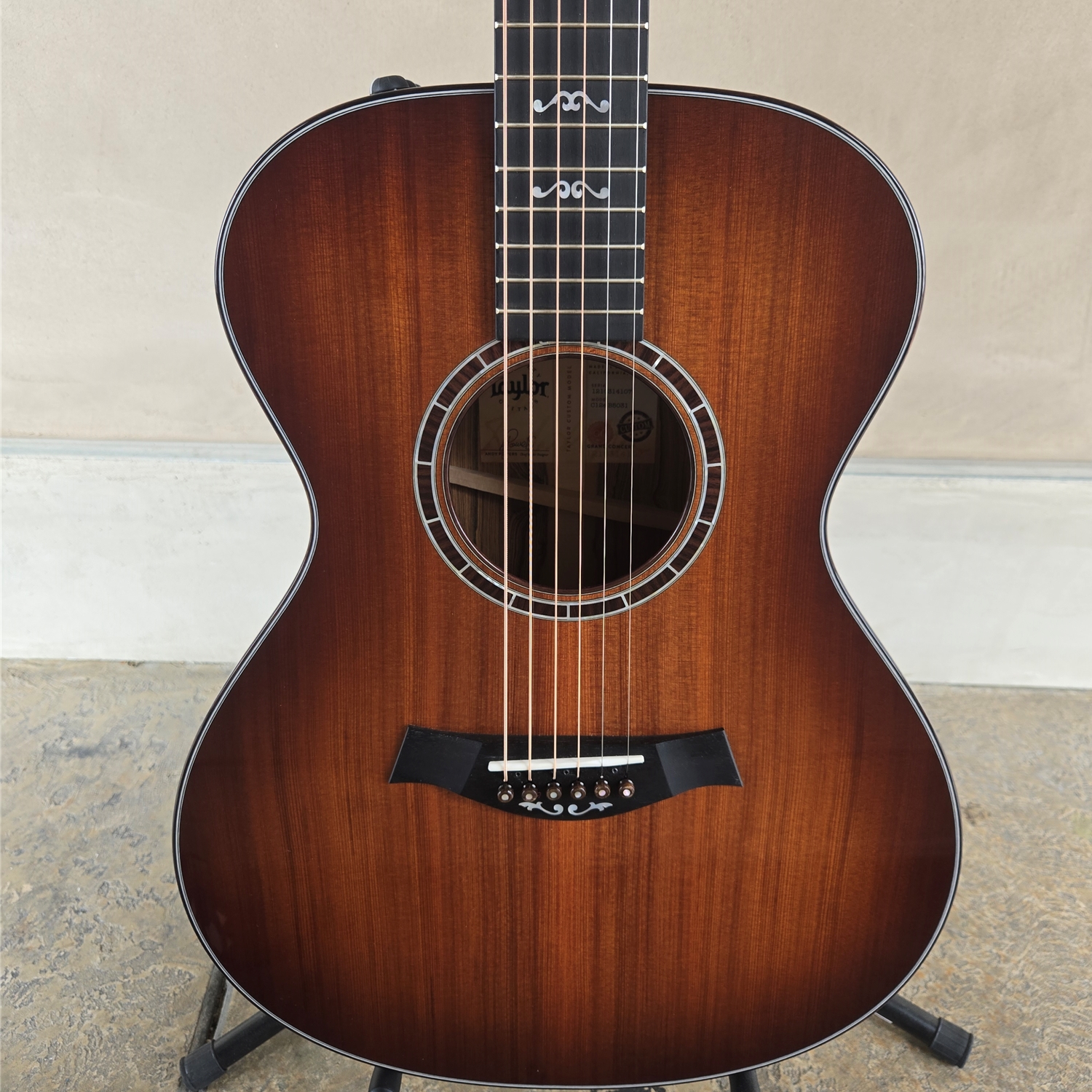 Taylor 2025 Custom #31: Harvester – Grand Concert, Sinker Redwood/Bocote