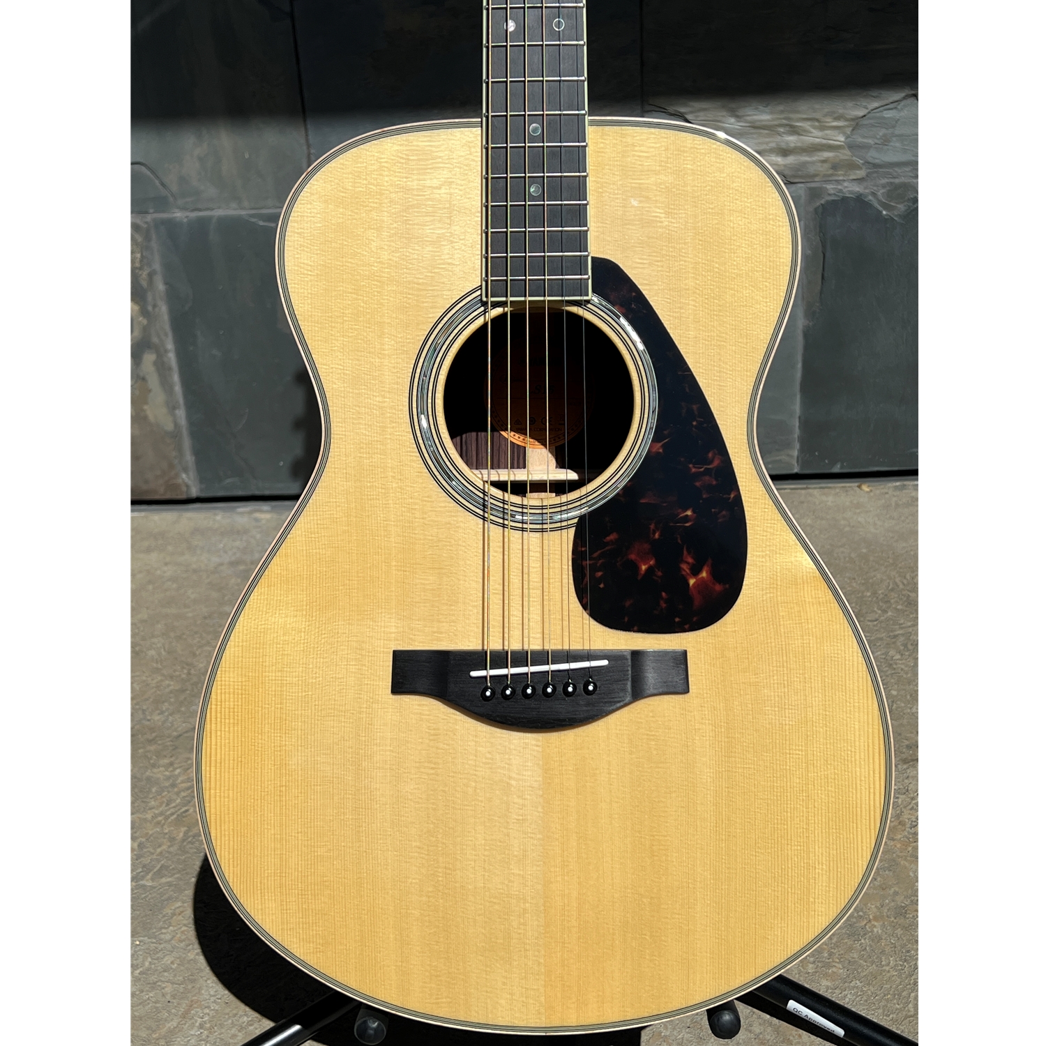 Instrumental Music - Yamaha LS16HB Rosewood Small Body Acoustic