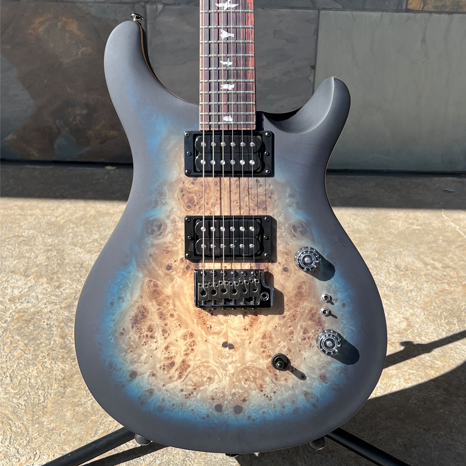 PRS SE "Exotic" Custom 24-08 Poplar Burl Lake Blue Midnight Burst Electric with Gigbag