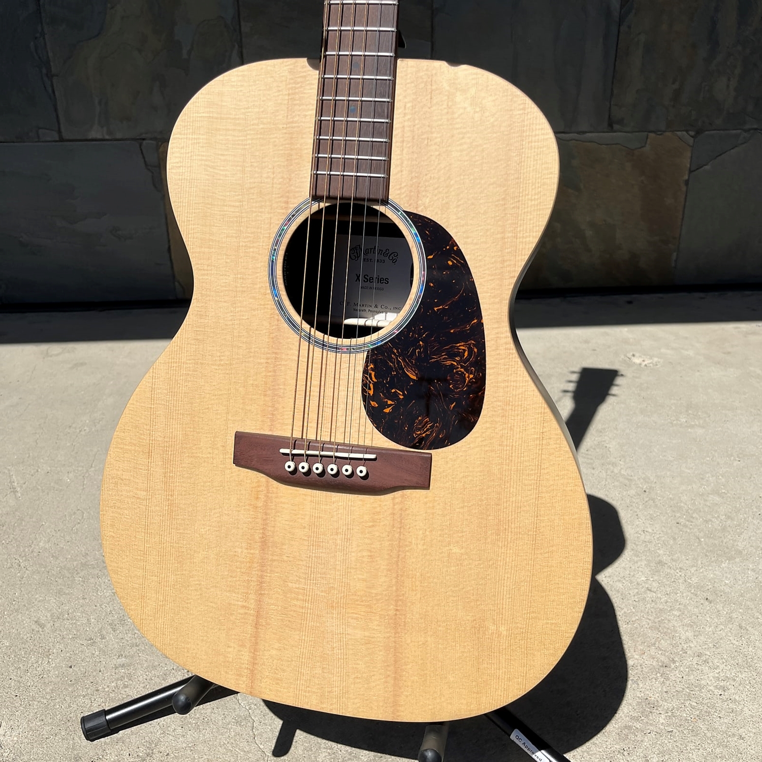 Martin 000-X2E Faux Brazlilian Acoustic Electric with Gigbag