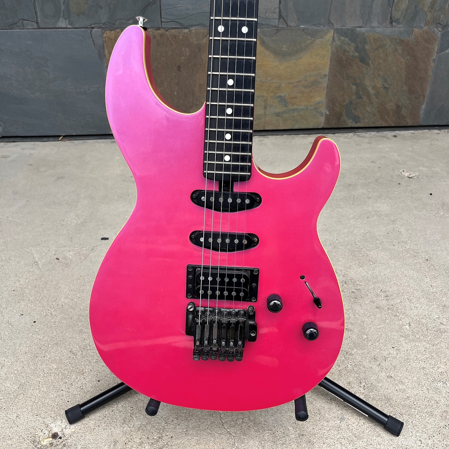 YAMAHA エレキギター SE700E Instrumental Music - Used 1985 Yamaha SE700E Pink Electric Guitar