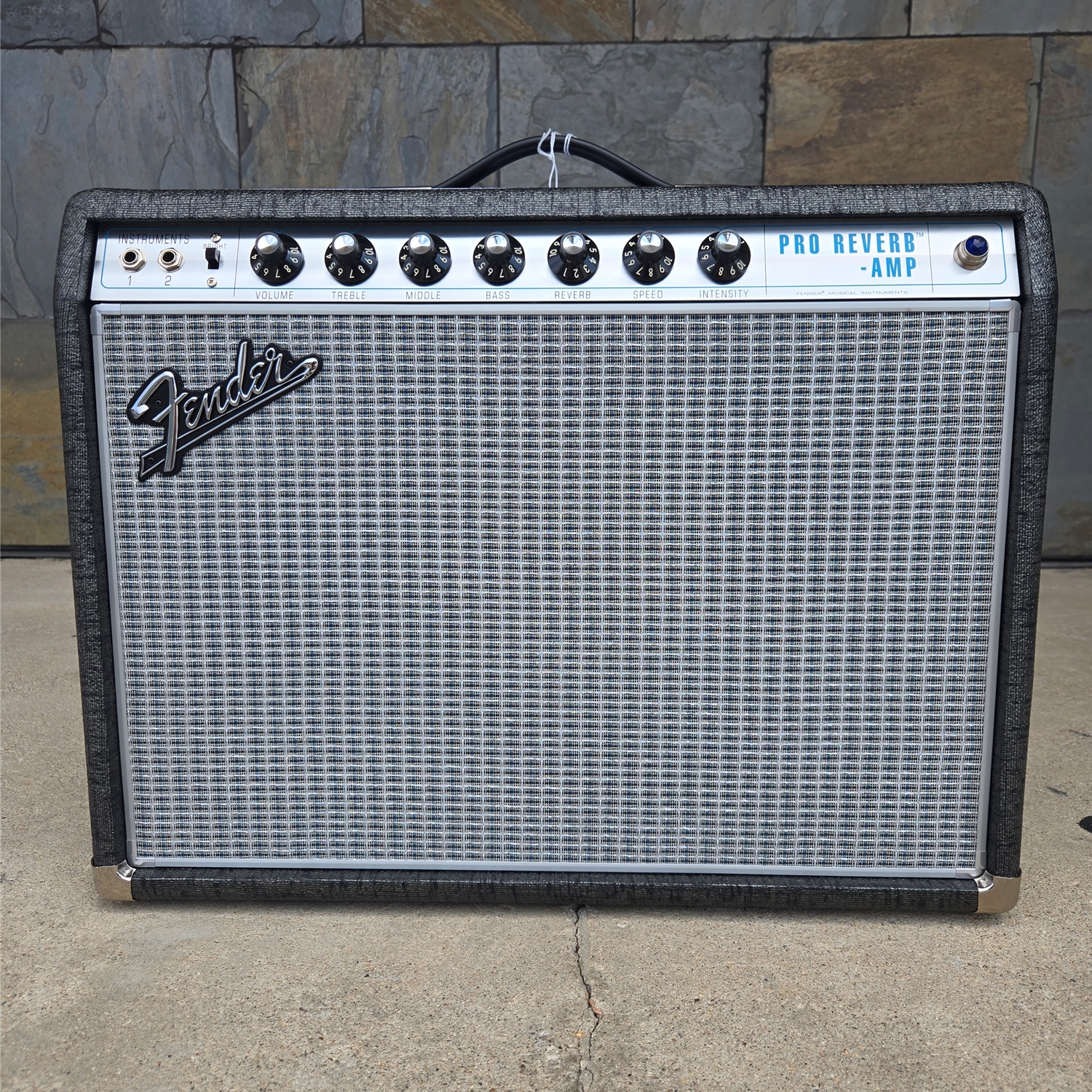 Fender Limited Edition ’68 Custom Pro Reverb Pewter Redback 120V