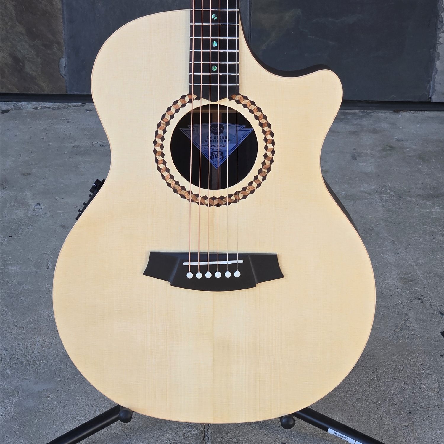 Cole Clark Studio Recording 2EC Spruce Rosewod Electric Acoustic