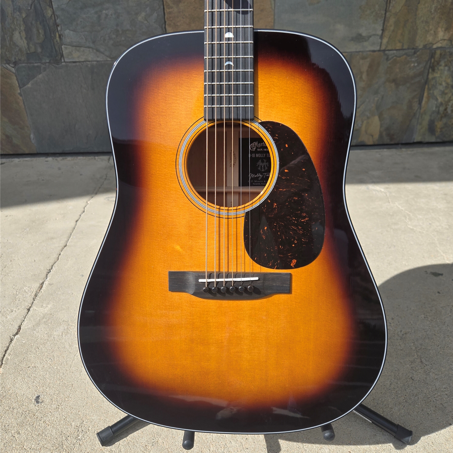 Martin D-18 Molly Tuttle Acoustic Guitar - Vintage Sunburst