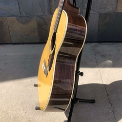 Martin OM-28