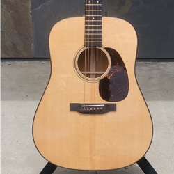 Martin D-18 Modern Deluxe, Mahogany Back and Sides