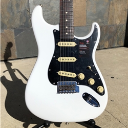 Fender American Performer Stratocaster Artic White