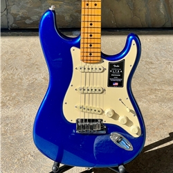 Fender American Ultra Stratocaster, Cobra Blue
