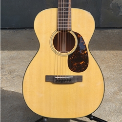 Martin 0-18, Sitka Spruce Top, Mahogany Back and Sides
