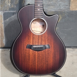 Taylor 324ce Builders Edition V-Class Bracing