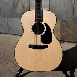Martin 00012-E, Koa Back and Sides, Softshell Case Included
