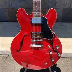 Gibson ES-335 Sixties Cherry