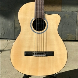 Cordoba Fusion 5 Bocote, Cutaway, with Electronics