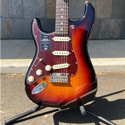 AMERICAN PROFESSIONAL II STRATOCASTER® LEFT-HAND