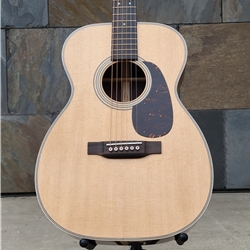 Martin 0028 Modern Deluxe